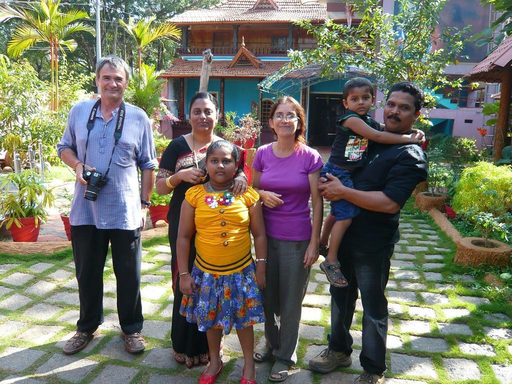 Southcanal Holidays Alappuzha 外观 照片