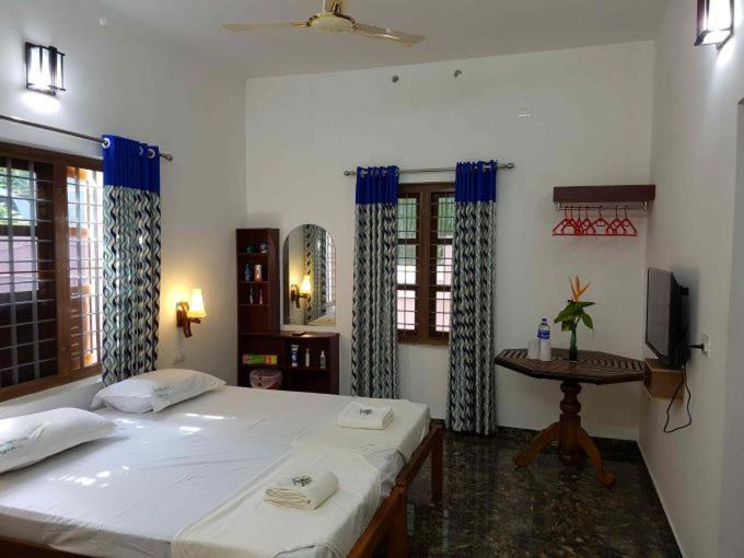Southcanal Holidays Alappuzha 外观 照片